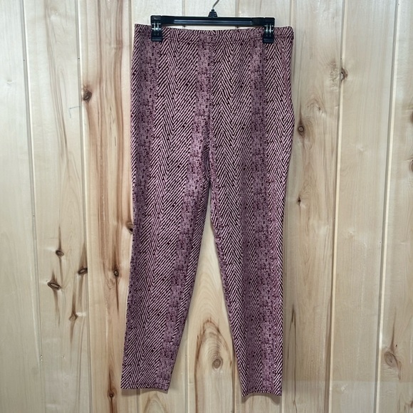 Free People Pants - Free People Red and White‎ Patterned Pull On Pants Size M